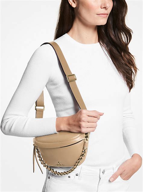 michael michael kors slater extra-small pebbled leather sling pack